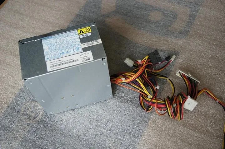 Supersuperuncle Supersuperuncle 310W 24-pin server power supply PS-5311-7VR2-ROHS — product photo