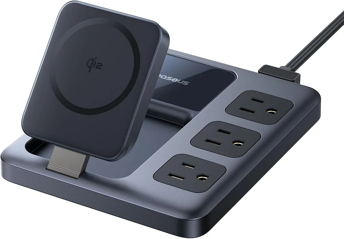 FLEANE FLEANE Nomos 8-in-1 Charging Station 67W Qi2 15W Magnetic Wireless Charger — product photo