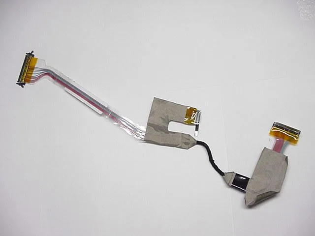 DELL DELL Inspiron 1100 5100 14.1" LCD Ribbon Cable T3642 — product photo