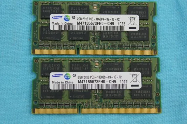SAMSUNG SAMSUNG 4GB Kit 2×2GB DDR3 1333MHz SODIMM laptop RAM M471B5673FH0-CH9 — product photo
