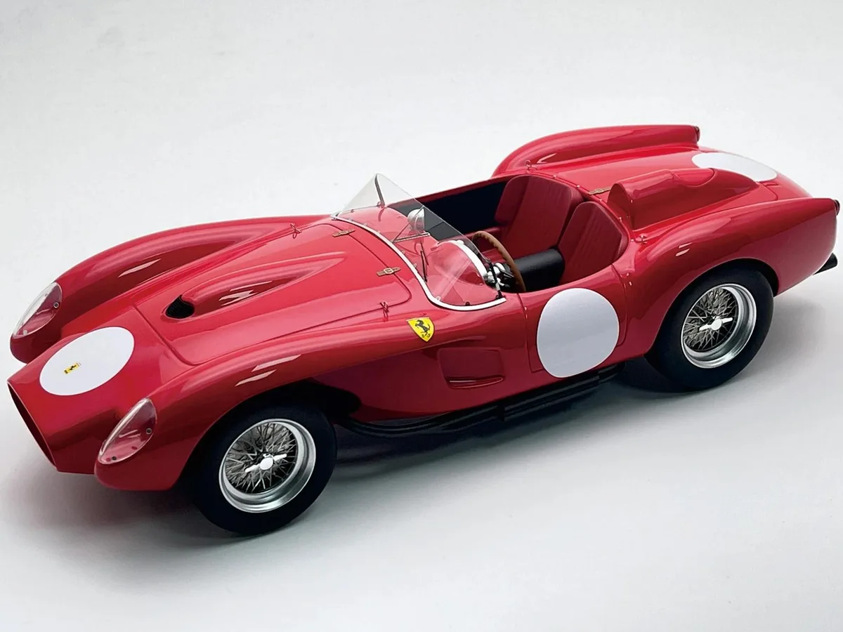 Tecnomodel Tecnomodel Ferrari 250 TR Pontoon-Fender "Press Clienti Corsa 1958" 1/18 Limited Edition 40 hobby collectible — product photo