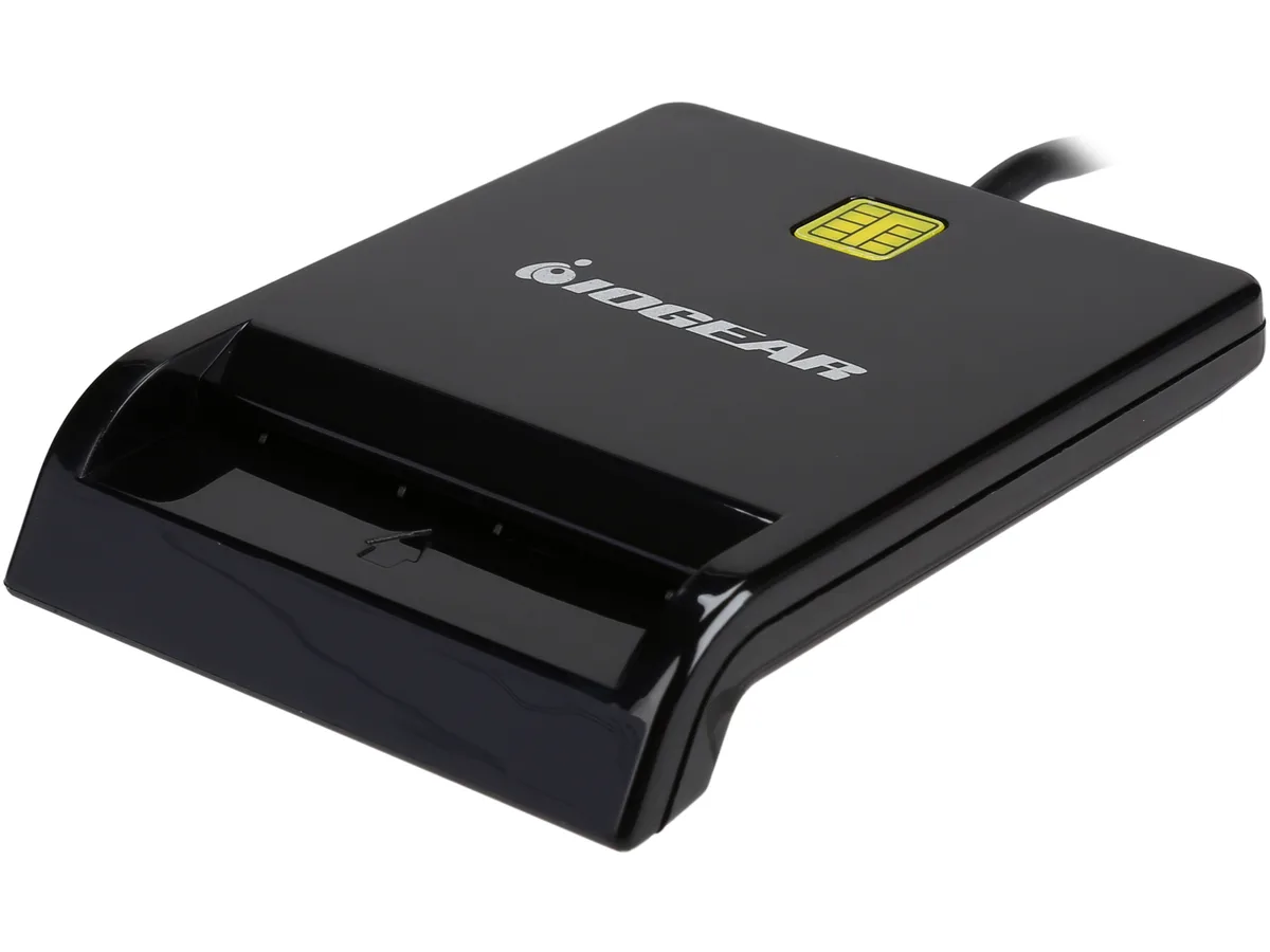 IOGEAR IOGEAR GSR212 USB Smart Card Reader 3.25 x 2.50 x .38 in — product photo
