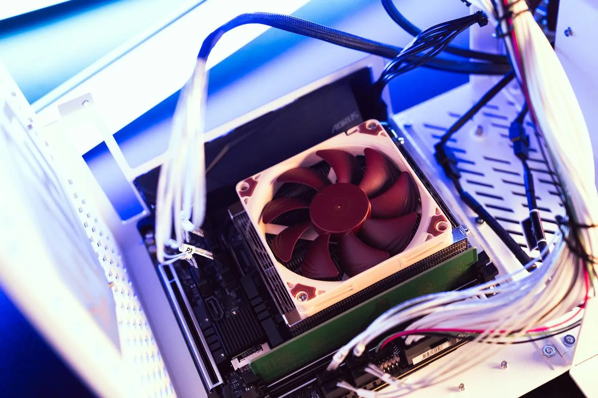 45Drives 45Drives HL8 Server Chassis 8-Bay 500W 64GB Ryzen 5700G — product photo