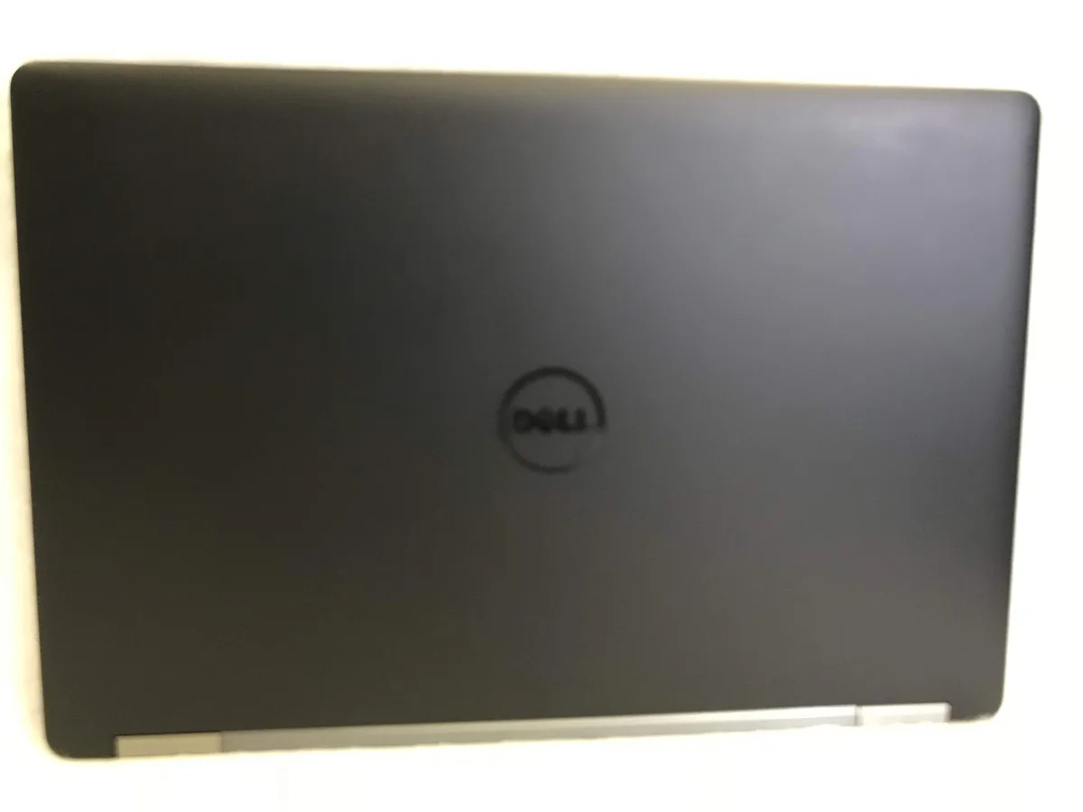 DELL DELL Latitude E5570 Intel Core i5-6300U 2.4GHz 8GB 256GB 15.6" laptop — product photo