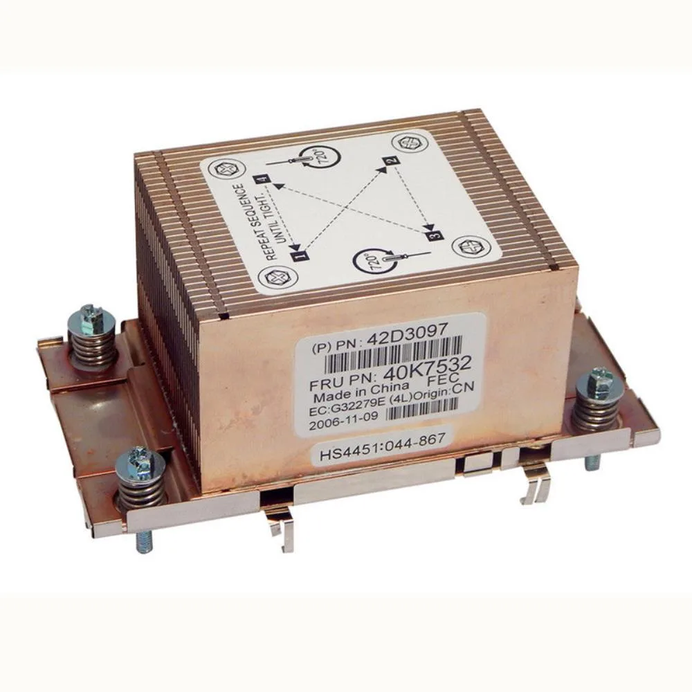 Metal CPU heatsink with integrated cooling fan for X3755 server