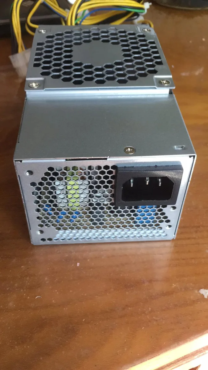 Supersuperuncle Supersuperuncle 10-pin server power supply 180W — product photo