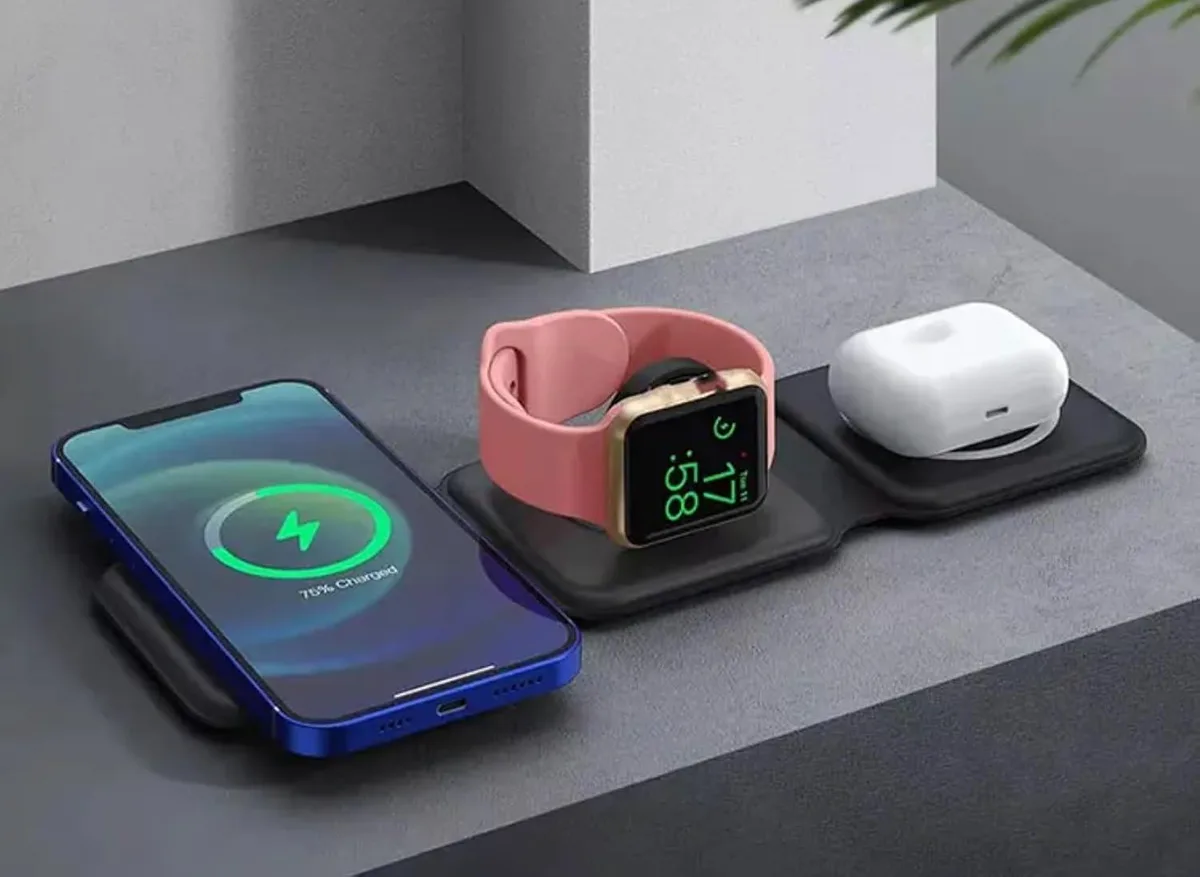 Goldfo Goldfo 3-in-1 Foldable Magnetic Wireless Charger Black — product photo