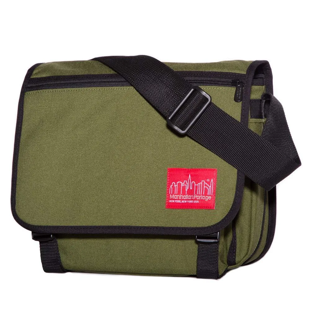 Manhattan Portage Manhattan Portage Europa 11 inch Messenger Laptop Case Olive — product photo