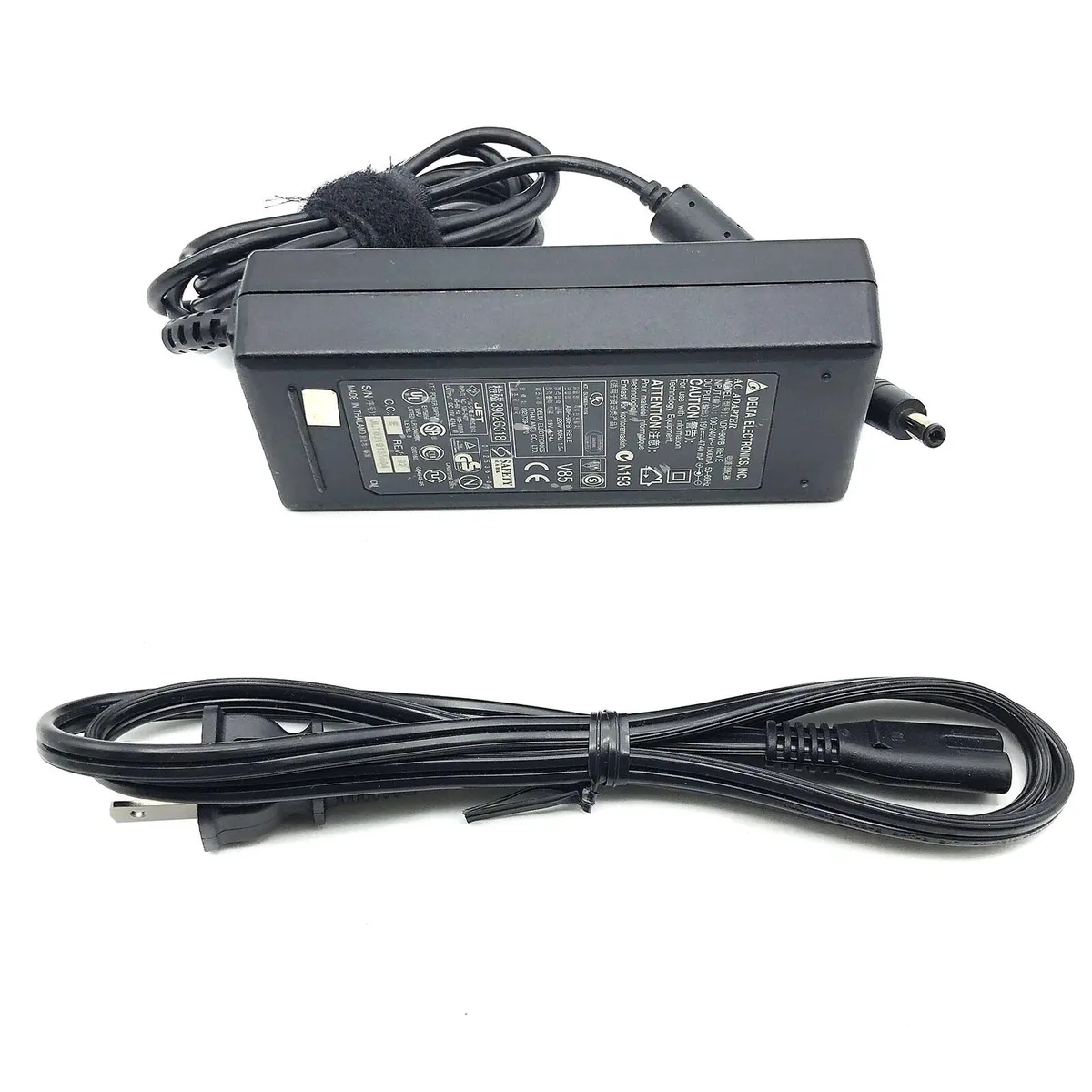 DELTA ELECTRONICS DELTA ELECTRONICS ADP-90FB 19V 4.74A 90W power adapter — product photo