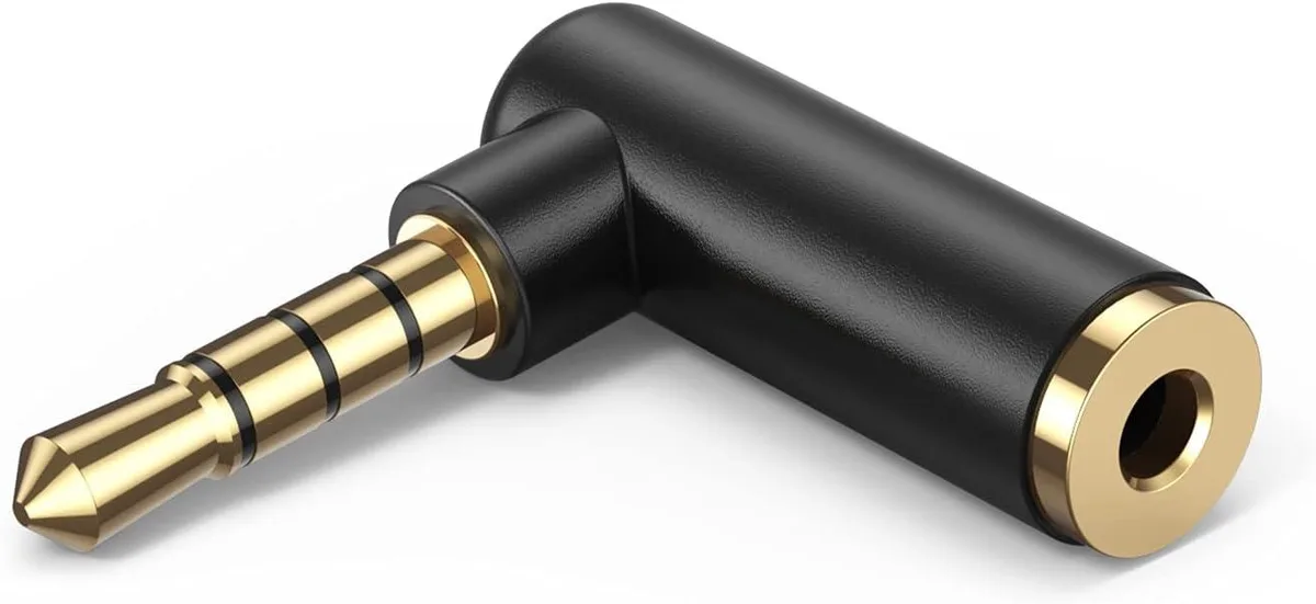 CableCreation CableCreation 3.5mm TRRS 90 Degree Adapter — product photo