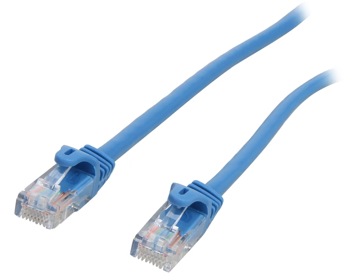 STARTECH STARTECH RJ45PATCH6 Cat5e 6 ft Snagless UTP Patch Cable Blue 24 AWG 350 MHz — product photo