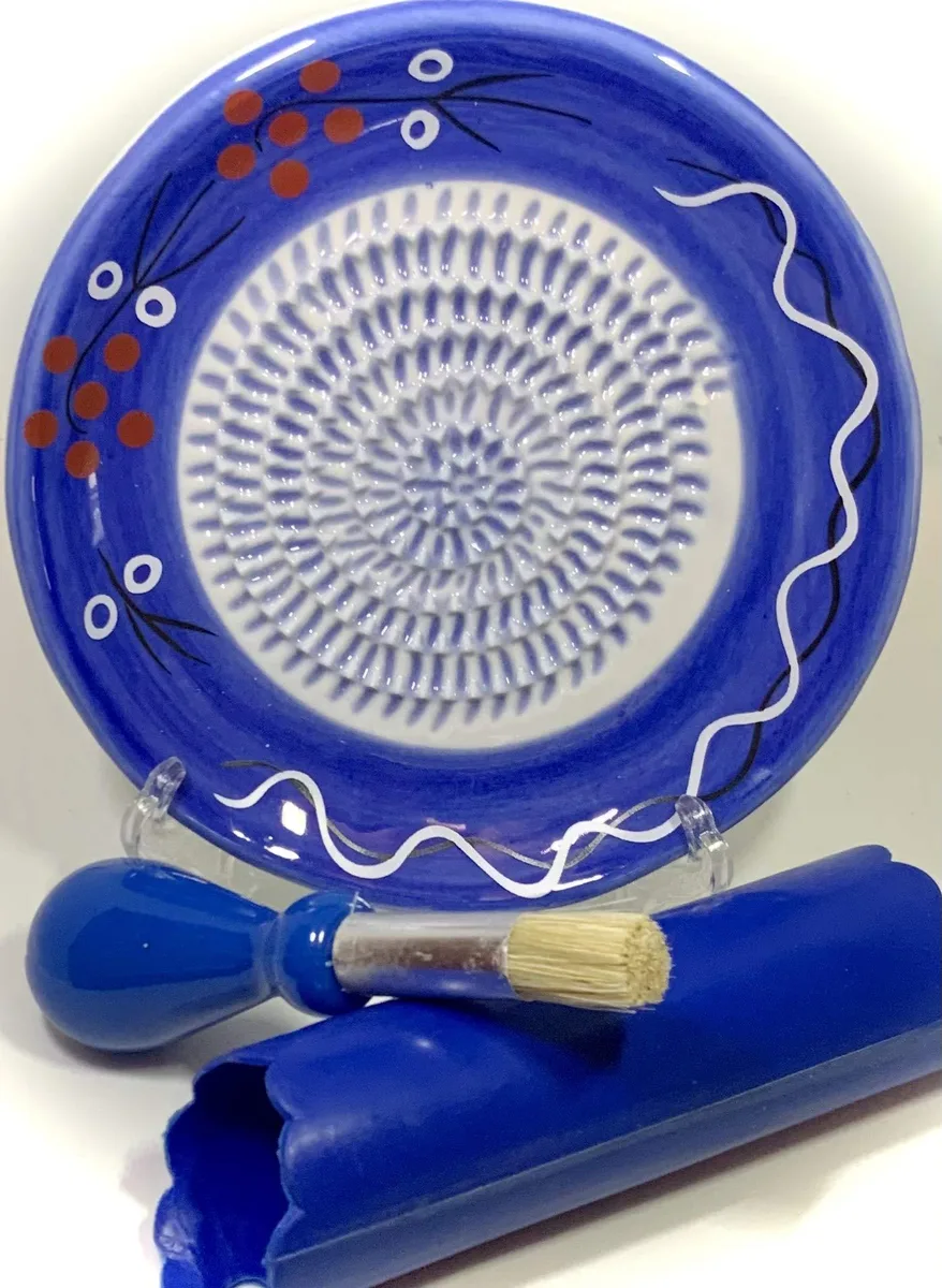 BonCera Ceramic Garlic Grater 4-Piece Set Cherry Line on Blue Design 5.25 — product photo