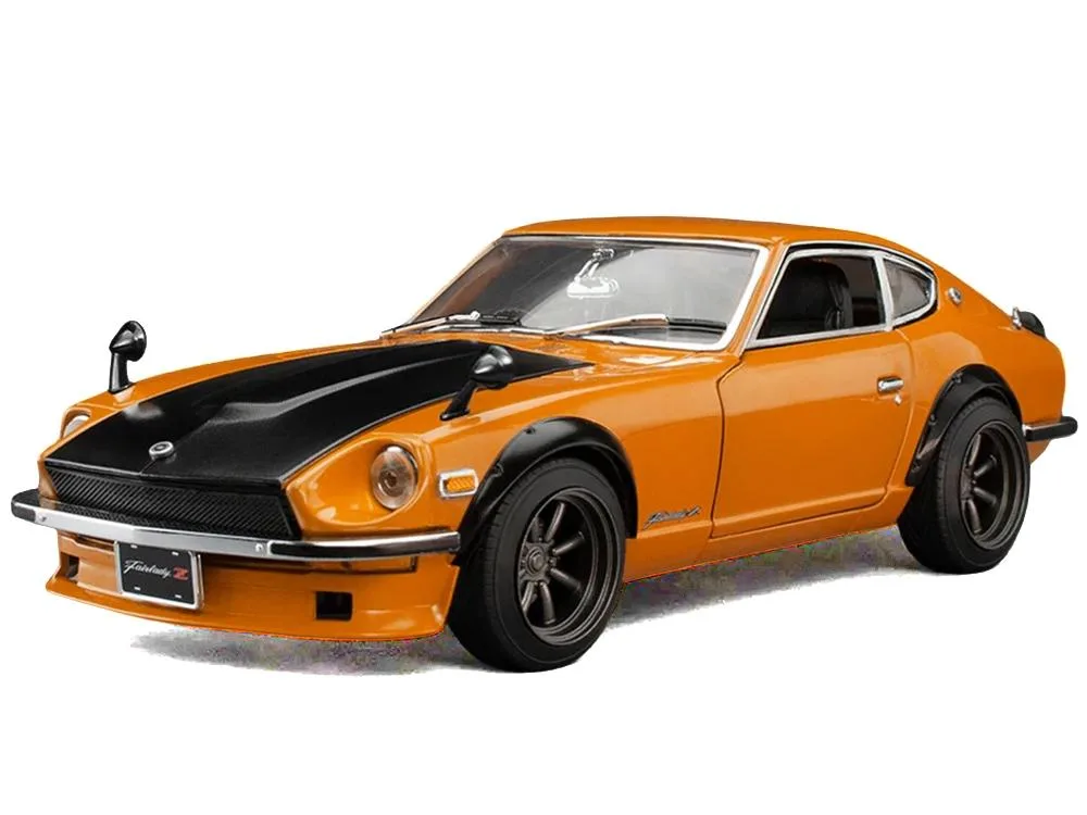 Sunstar Sunstar 1970 Nissan Fairlady Z (S30) RHD Orange Carbon Hood 1/18 Diecast — product photo