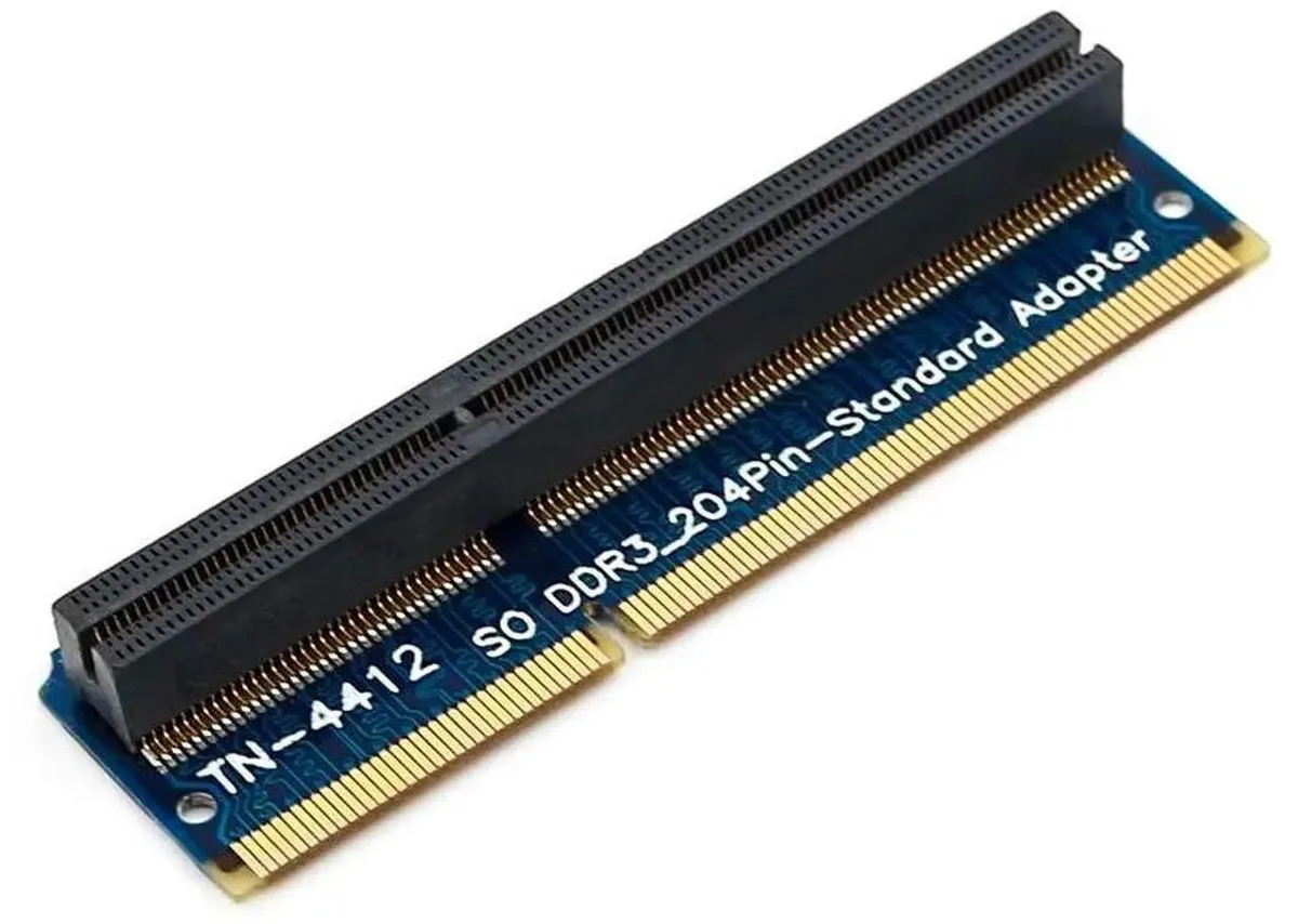 Green 204-pin DDR3 SO-DIMM test adapter PCB 67x19mm