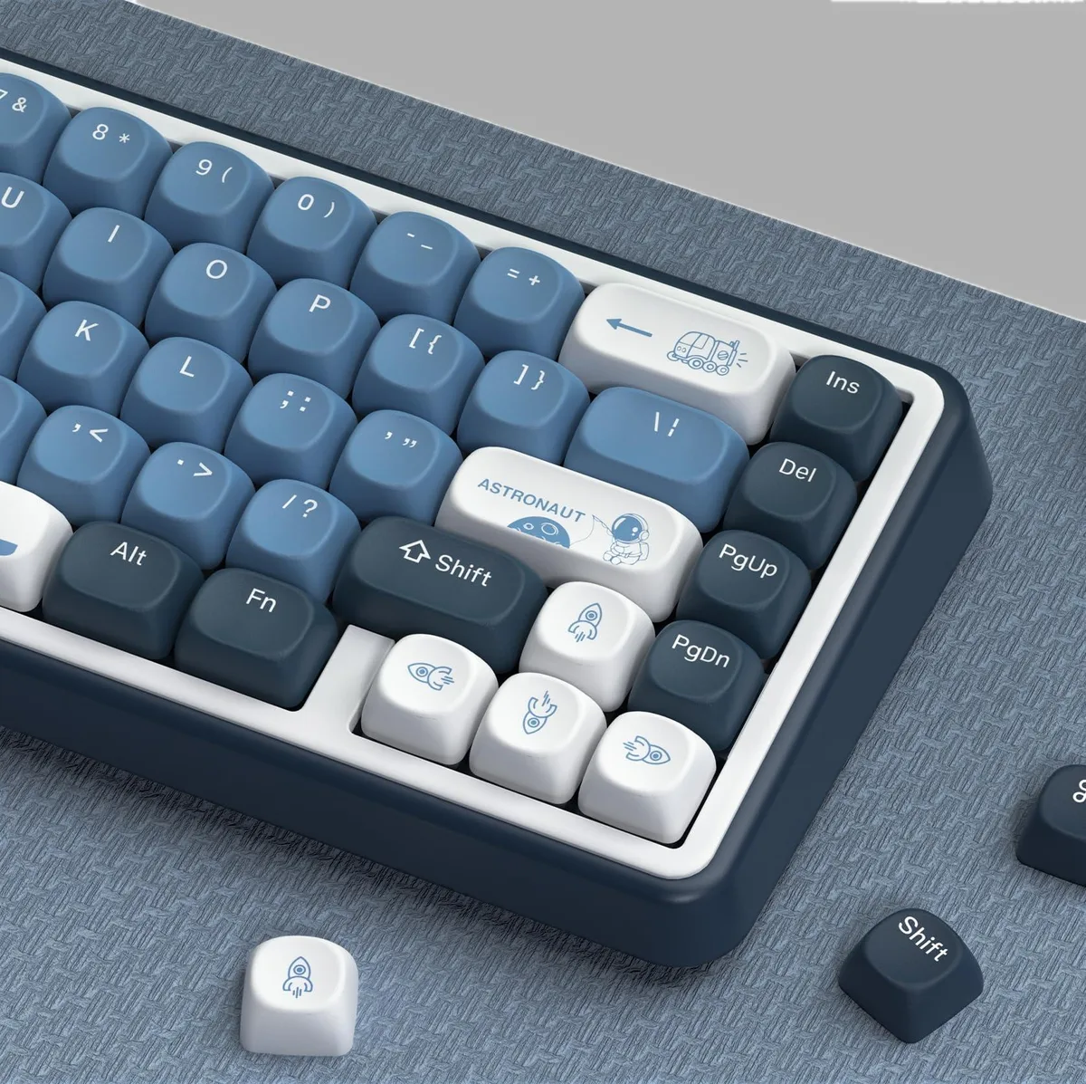 Womier Womier Apollo PBT Keycap Set 130 Keys Blue/Dark Blue/White MOA Profile — product photo