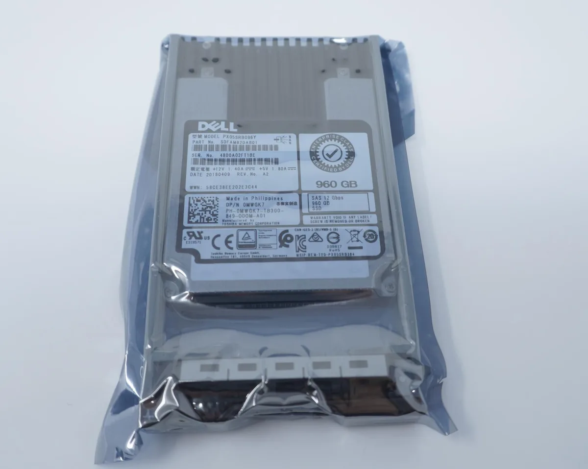 DELL DELL PX05SRB096Y 960GB 2.5" SAS enterprise SSD — product photo