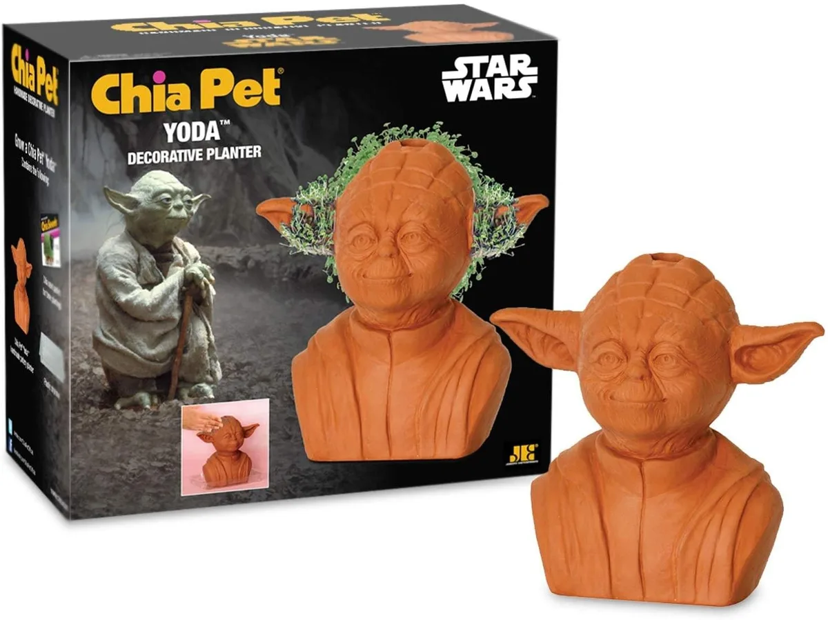 Joseph Enterprises Joseph Enterprises CP446-01 Yoda Chia Pet Action Figure — product photo
