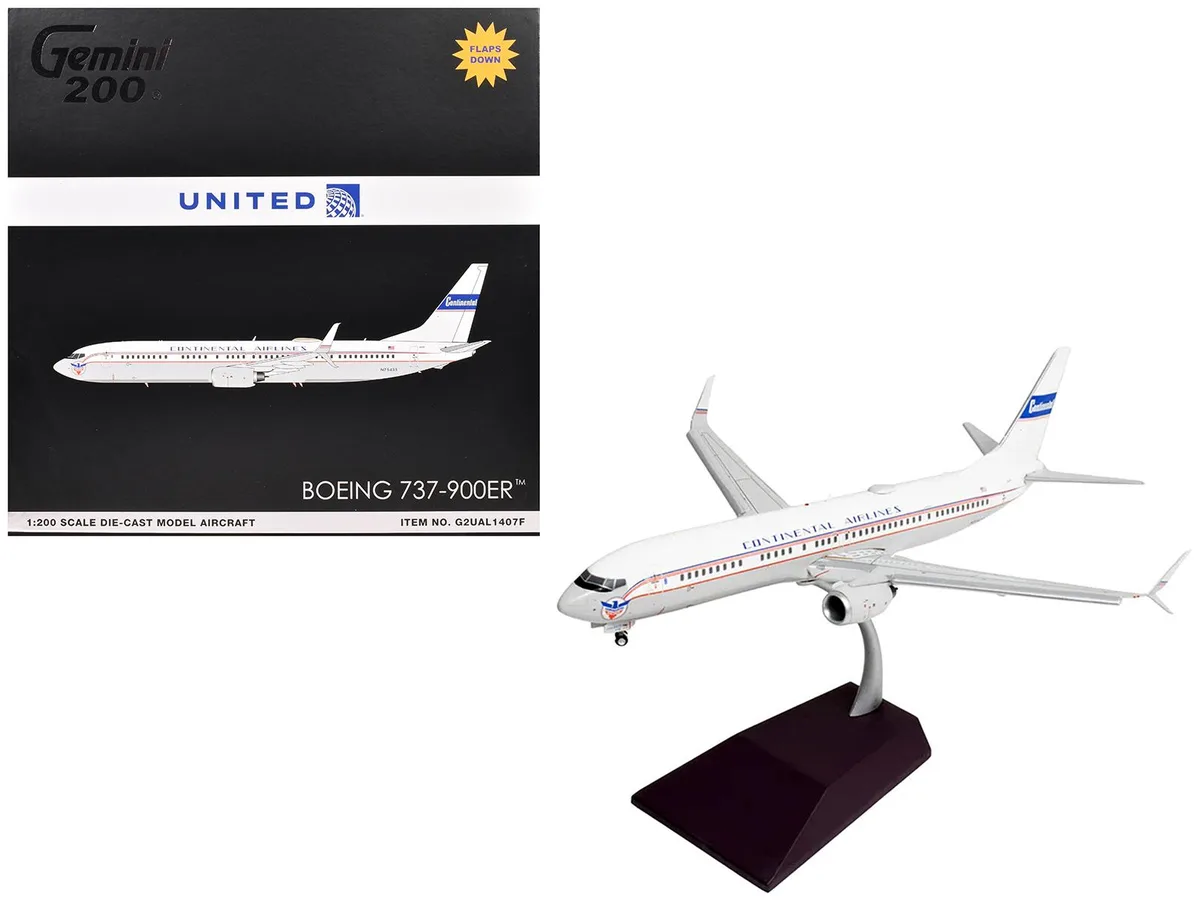 GeminiJets GeminiJets Boeing 737-900ER 1/200 Diecast Hobby Collectible Flaps Down Continental United N75435 — product photo