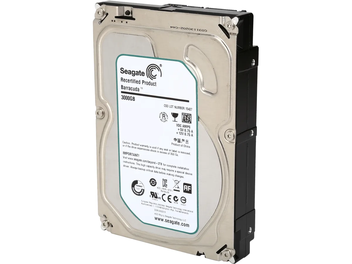 Seagate Seagate BarraCuda 7200.14 ST3000DM001 3TB 7200 RPM 64MB SATA 6.0Gb/s 3.5" Internal Hard Drive — product photo