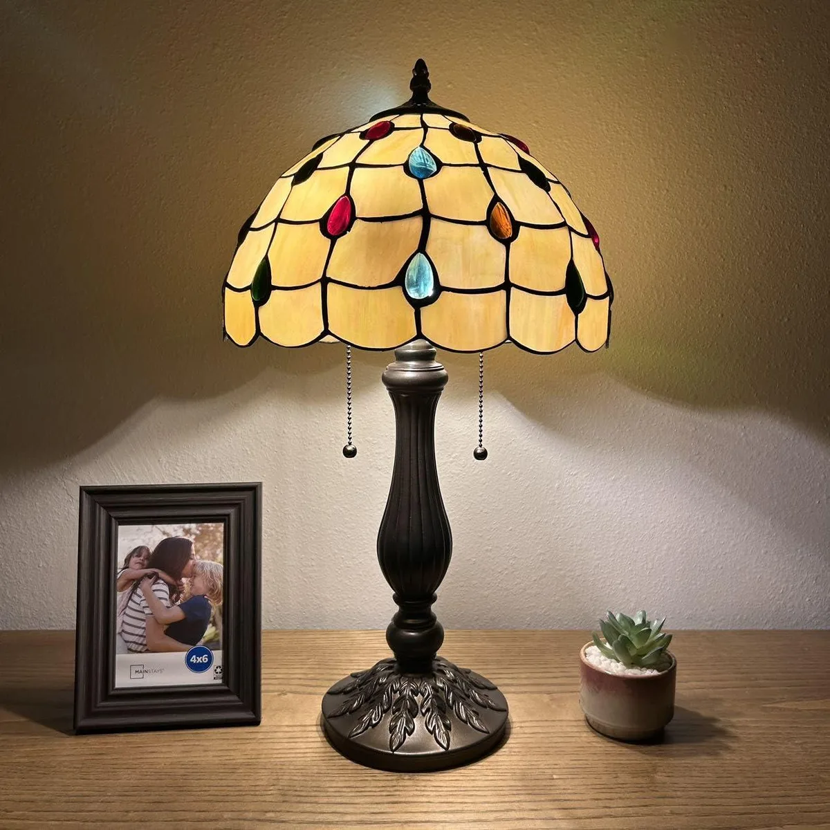 XIN CHENG TIFFANY LIGHTING XIN CHENG TIFFANY LIGHTING Tiffany Style Table Lamp Gold Stained Glass Crystal Beans 12"W*22"H — product photo