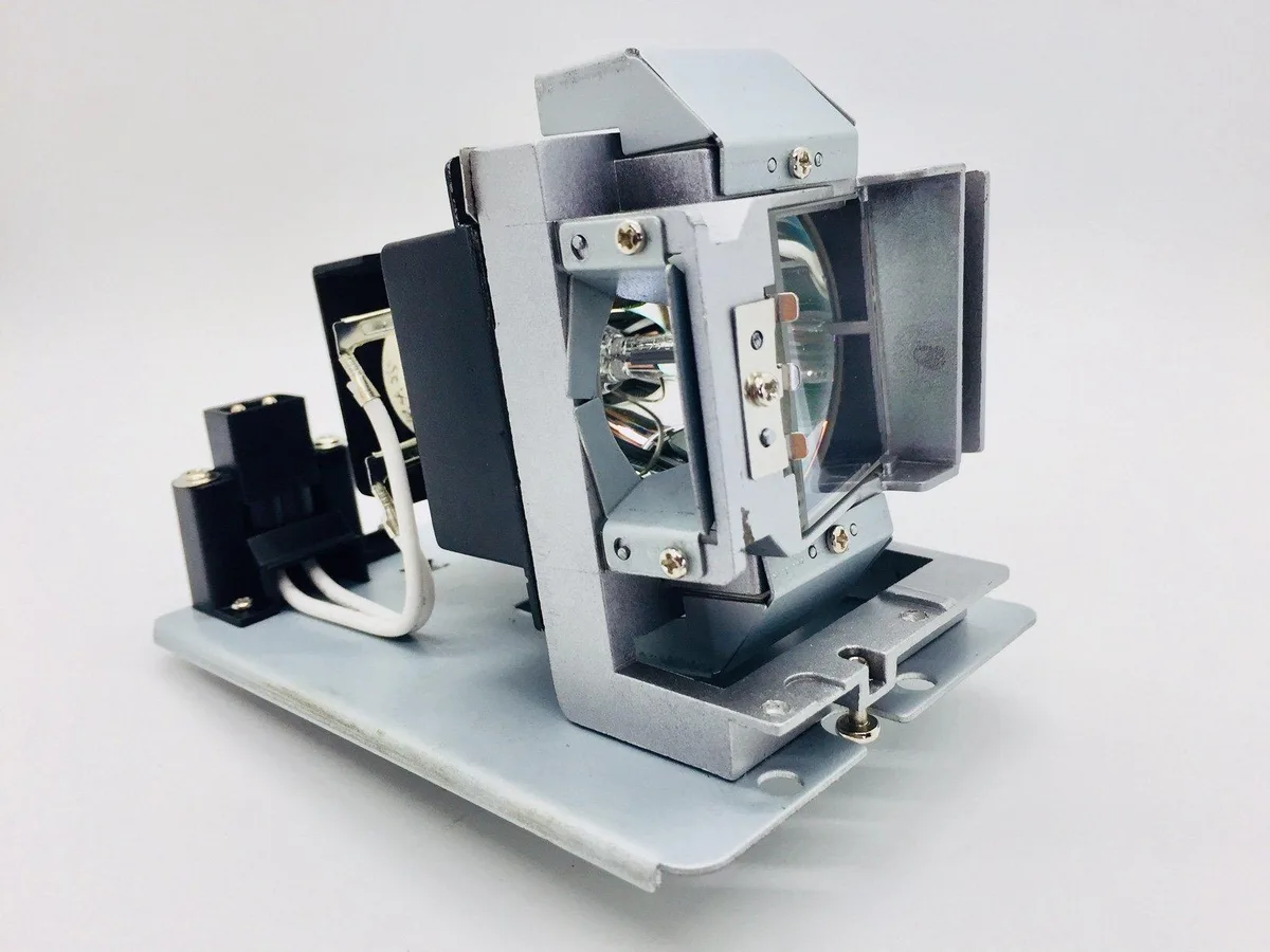 Sanyo Sanyo UST-P1-LAMP DLP Replacement Lamp 230W 20.8V — product photo
