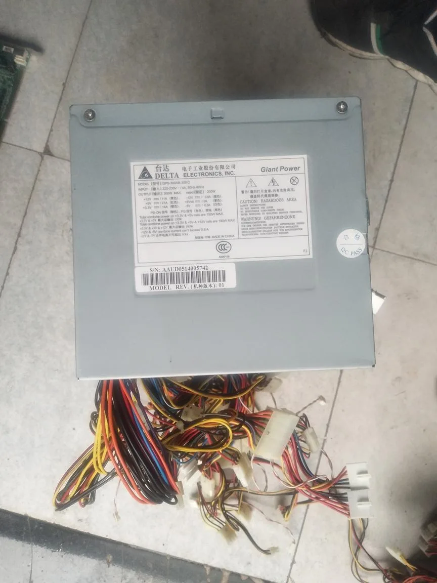 KHACHIMO KHACHIMO GPS-300AB-300C 300W ATX power supply — product photo