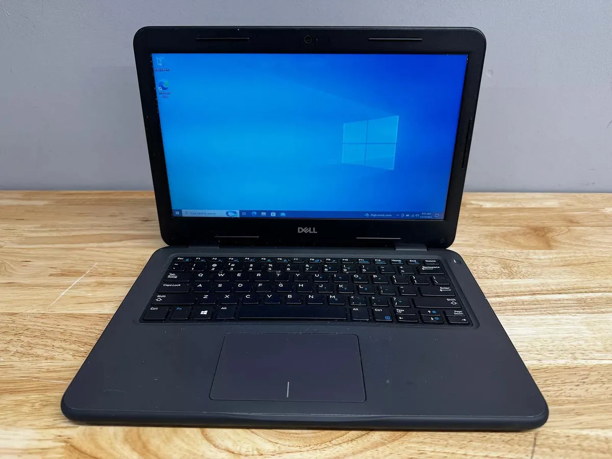 DELL DELL Latitude 3310 i3-8145U 4GB 128GB 13.3" HD Win10 Pro — product photo