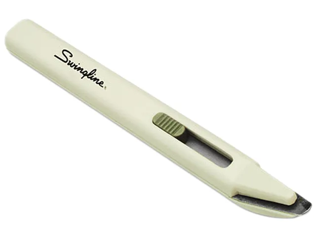 Swingline Swingline 38121 Blade Style Staple Remover, Gray — product photo