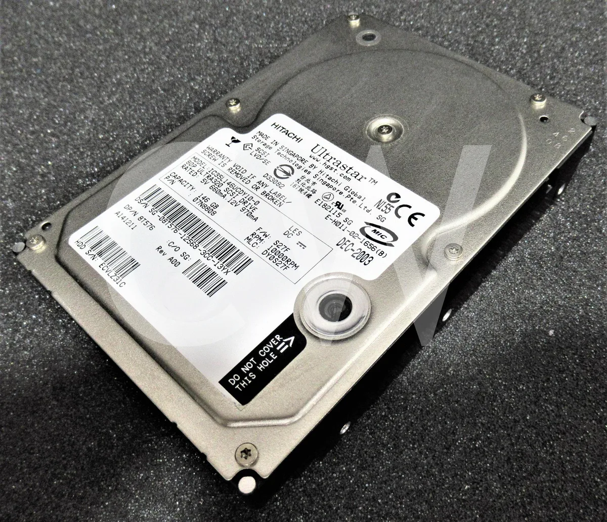 IBM IBM IC35L146UCDY10 146GB 10000RPM 8MB Ultra320 80-Pin 3.5" SCSI internal hard drive — product photo