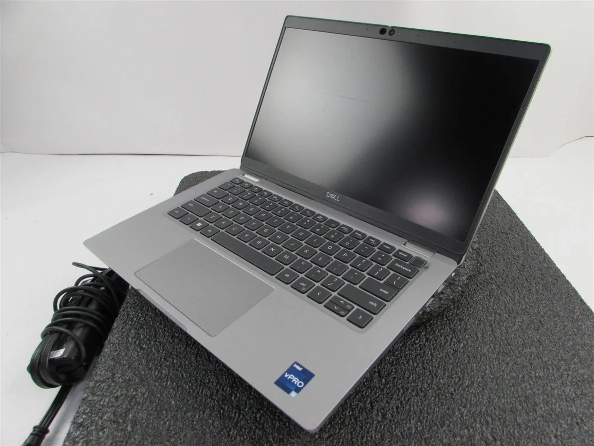 DELL DELL Latitude 5330 13.3" Touchscreen i5-1245U 16GB 512GB Windows 11 Pro — product photo