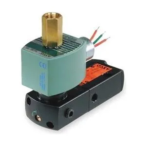 Red Hat Red Hat WT8551A001MS 3-Way Solenoid Valve 1/4 in 24V DC 0.86 Cv 150 psi — product photo