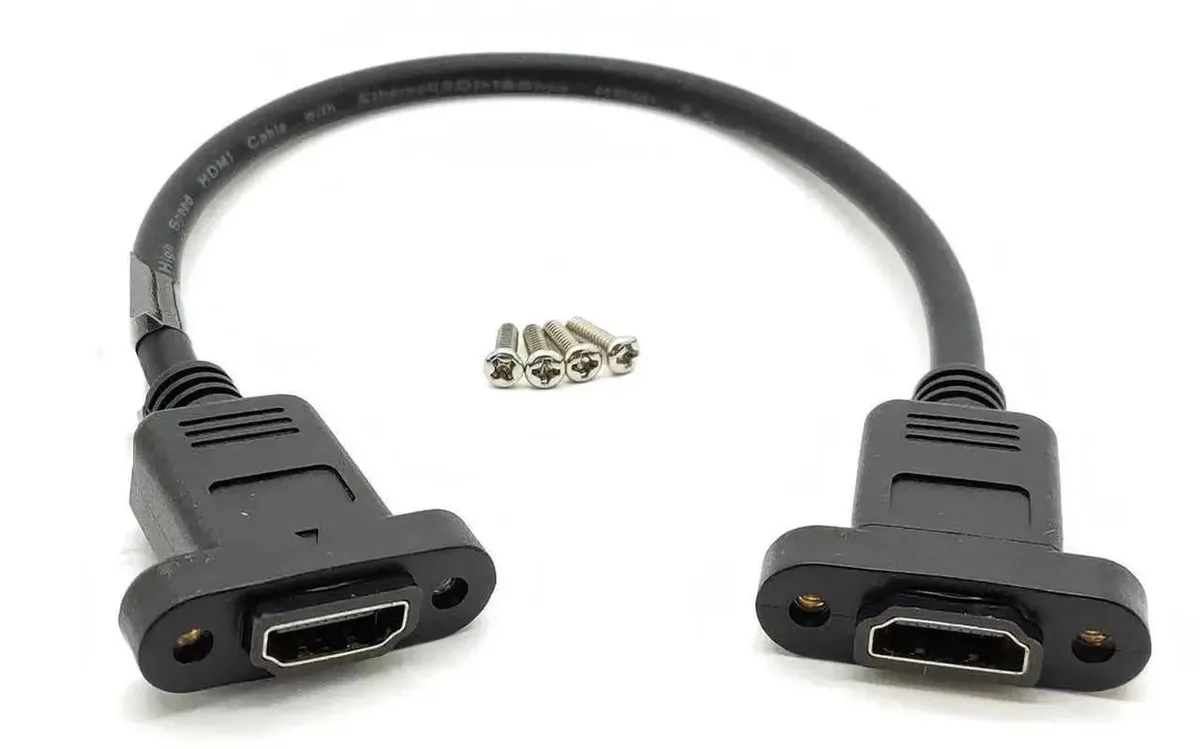 SMUGDESK SMUGDESK 1080P RCA to HDMI Converter with Cables — product photo