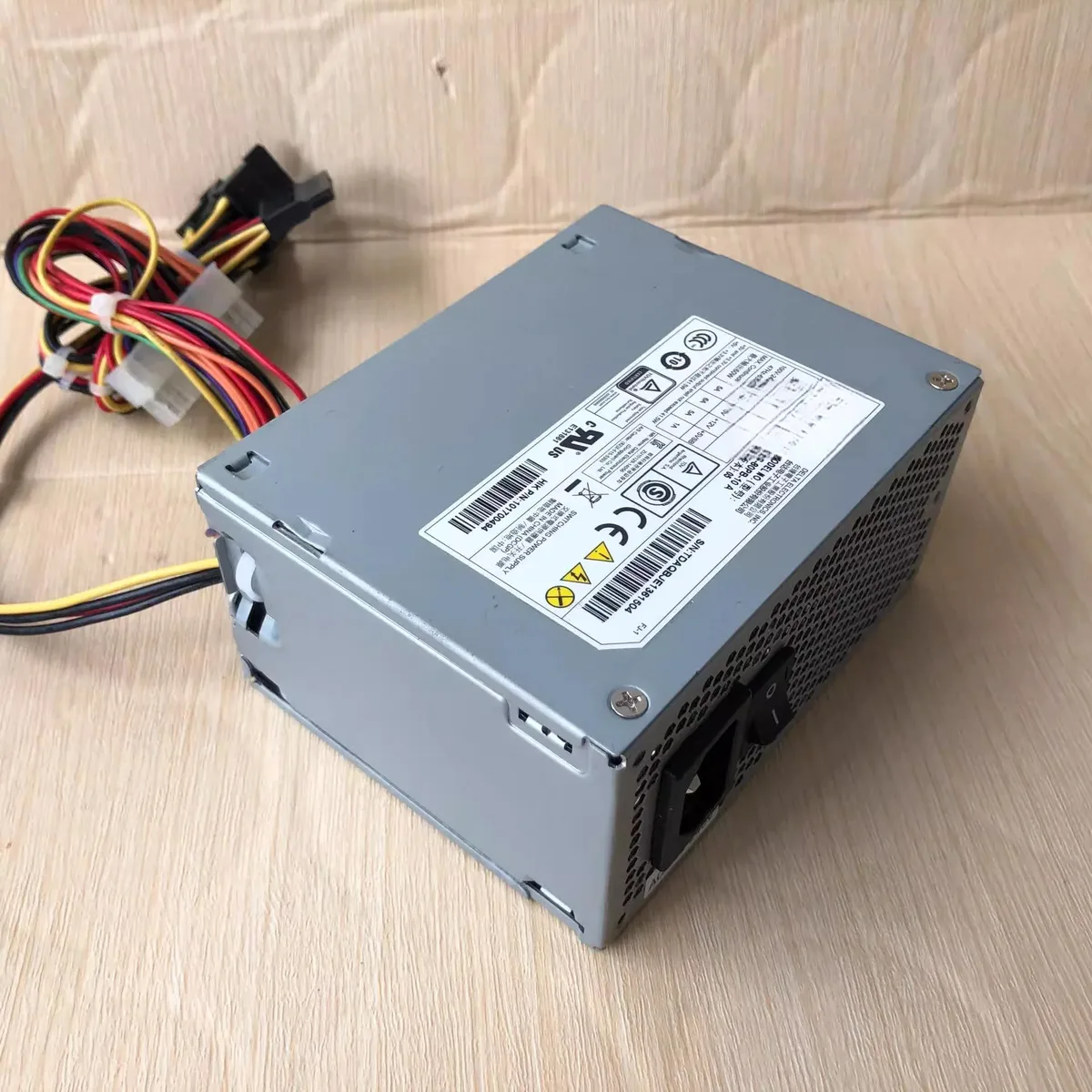 KHACHIMO KHACHIMO DPS-80PB-10A 7916HE PSF220MP-60 4-port power supply — product photo