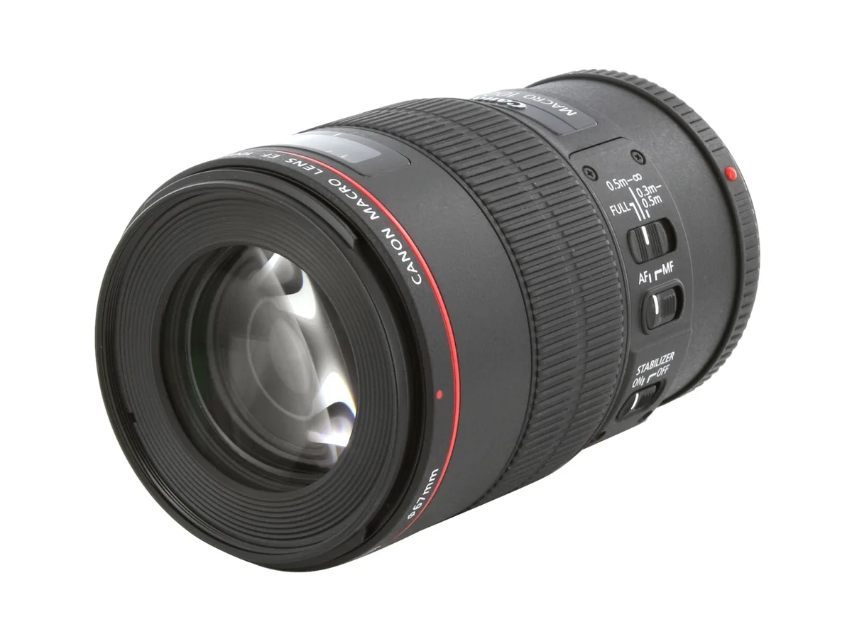 Canon Canon 3554B002 EF 100mm f/2.8L Macro IS USM camera lens — product photo