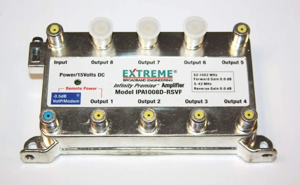 Extreme Extreme IPA1008D-RSVF 8 Way Video Splitter — product photo