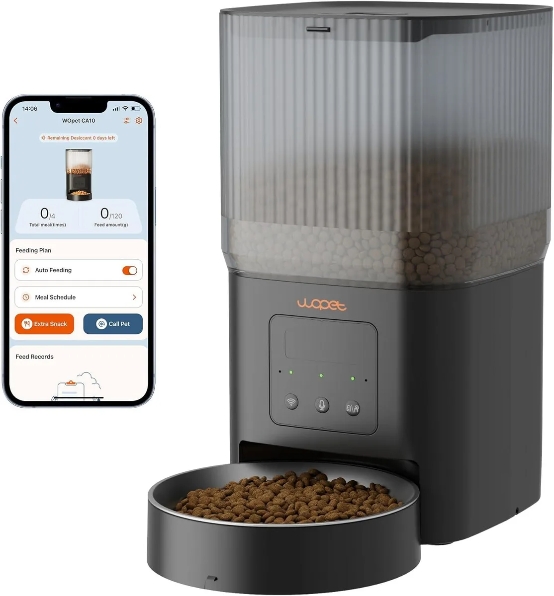 Black automatic pet feeder with 4L hopper, WiFi control panel and voice record button
