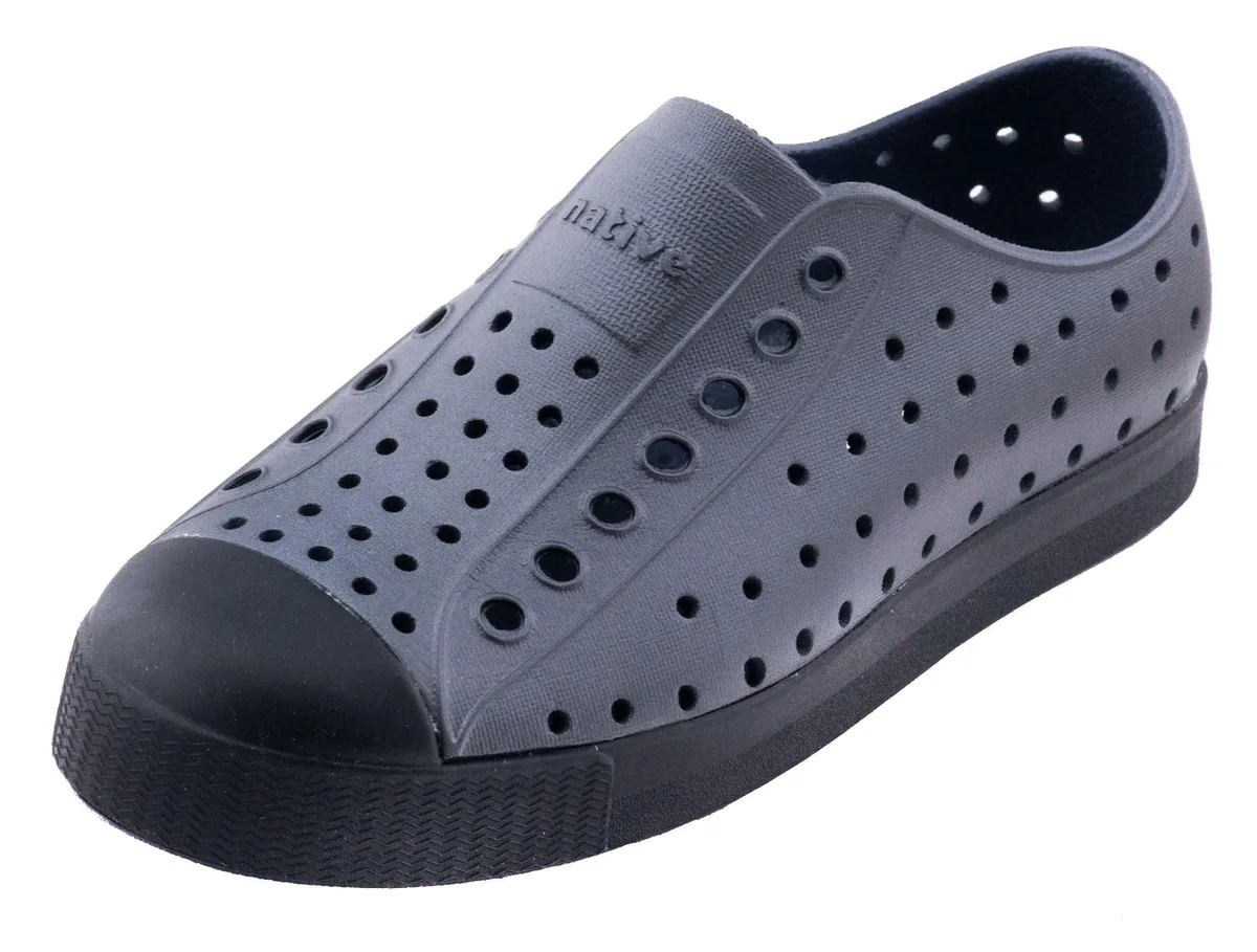 Native Native Jefferson Metallic Kids Shoes Jiffy Black C6 Size 6.000 — product photo