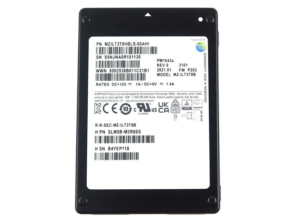 SAMSUNG SAMSUNG MZILT3T8HBLS-00AHI_UB PM1643a 3.84TB 2.5" SAS 12Gb/s internal SSD — product photo
