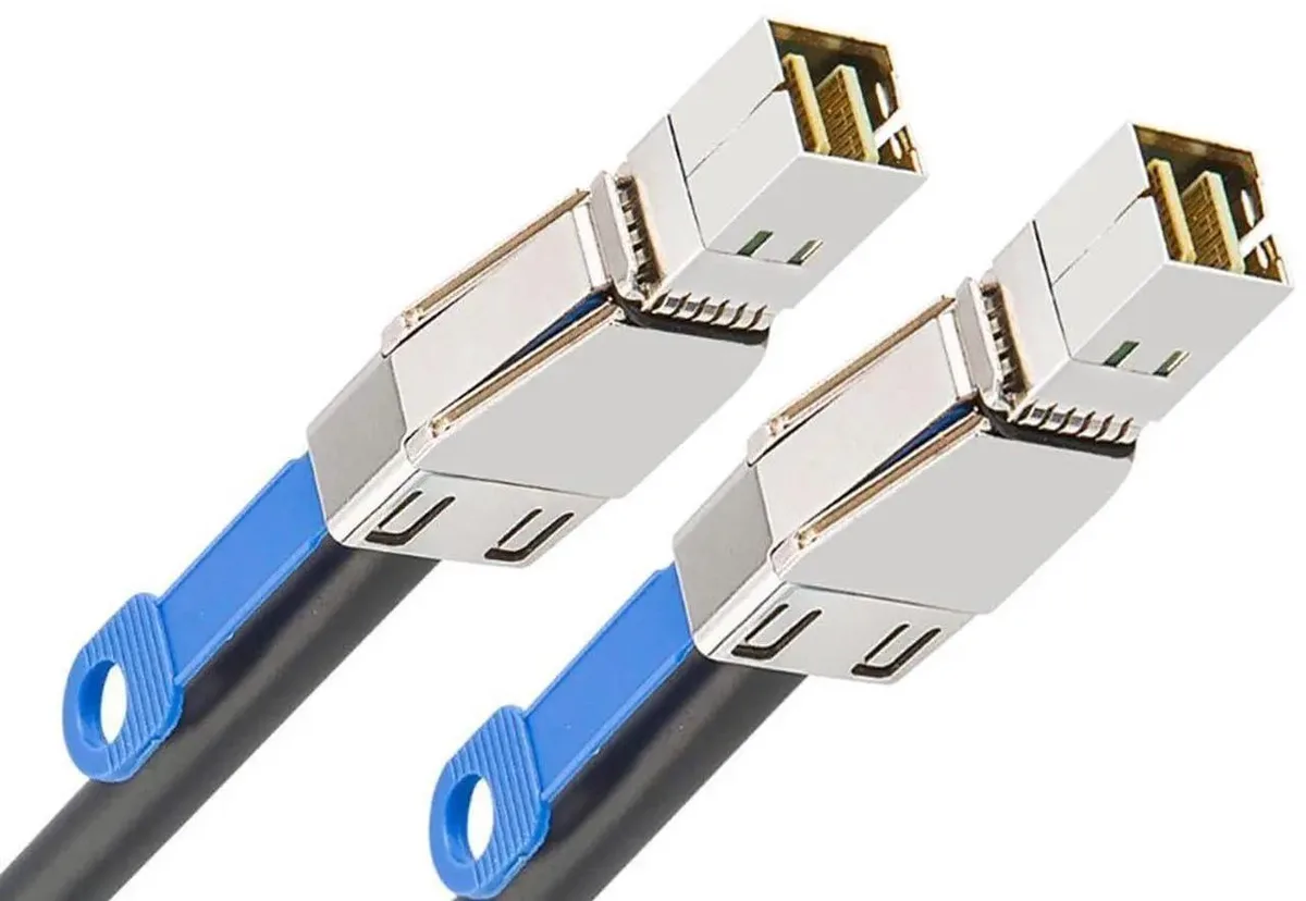 SMUGDESK SMUGDESK Mini SAS HD SFF8644 to SFF8644 Cable with IC, 12Gbps, 28AWG, 2M — product photo