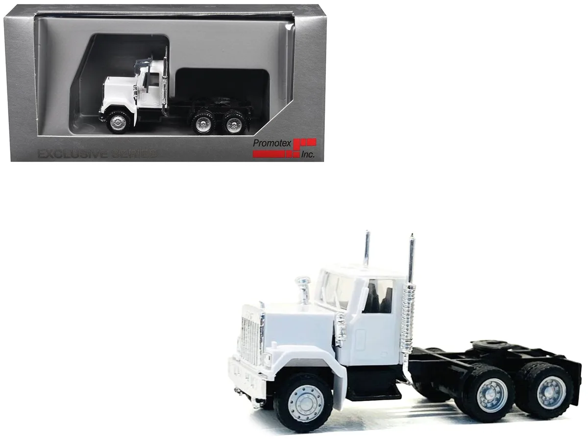 Promotex Promotex GMC Short Day Cab White 1/87 HO Scale Plastic Model Car — product photo