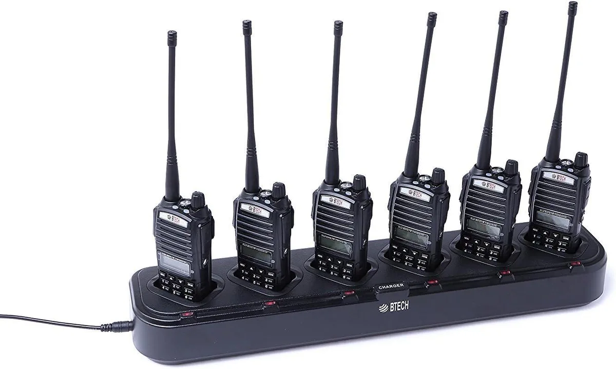 usbroway usbroway CH-8-6 6-Way Gang Charger for UV-82 Series Radios — product photo