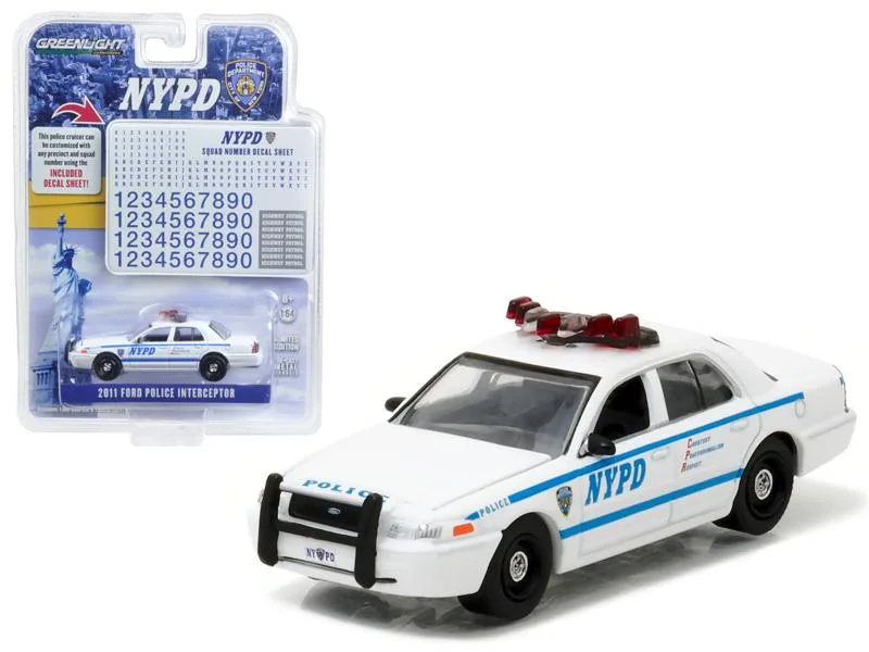 GREENLIGHT GREENLIGHT 2011 Ford Crown Victoria NYPD 1/64 Hobby Exclusive hobby collectible — product photo