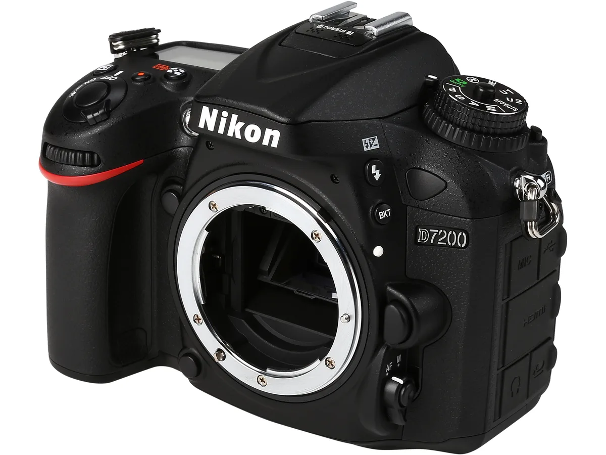 Nikon Inc Nikon Inc 1554 D7200 dslr camera body only black — product photo