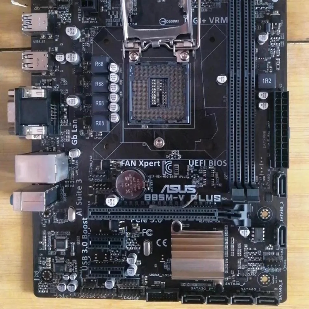ASUS ASUS B85M-V PLUS LGA 1150 Intel B85 16GB DDR3 Micro ATX motherboard — product photo