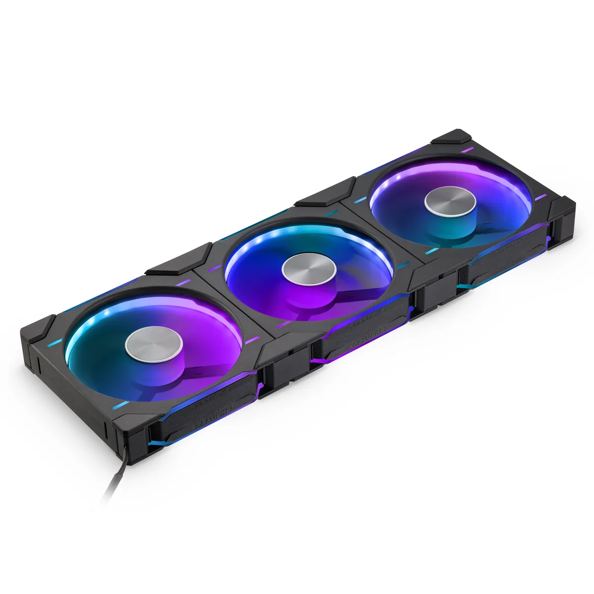 Phanteks Phanteks PH-F140D30R_DRGB_PWM_BK01_3P 140mm 30mm DRGB PWM case fan 3-pack — product photo