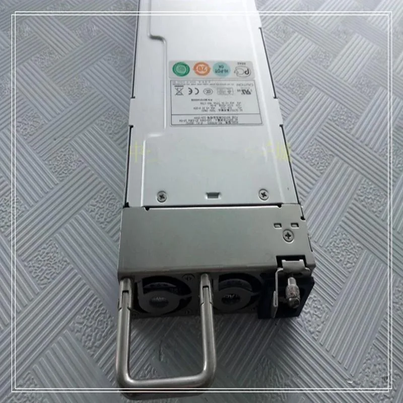 KHACHIMO KHACHIMO M1L-5700P3 700W ATX power supply — product photo