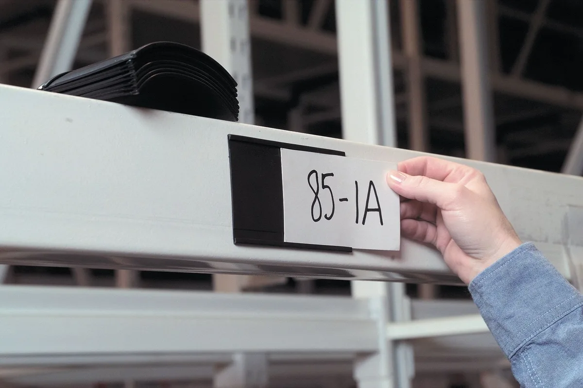 Master Magnetics Master Magnetics RE90CUT5BX Magnetic Label Holder 25-pack — product photo