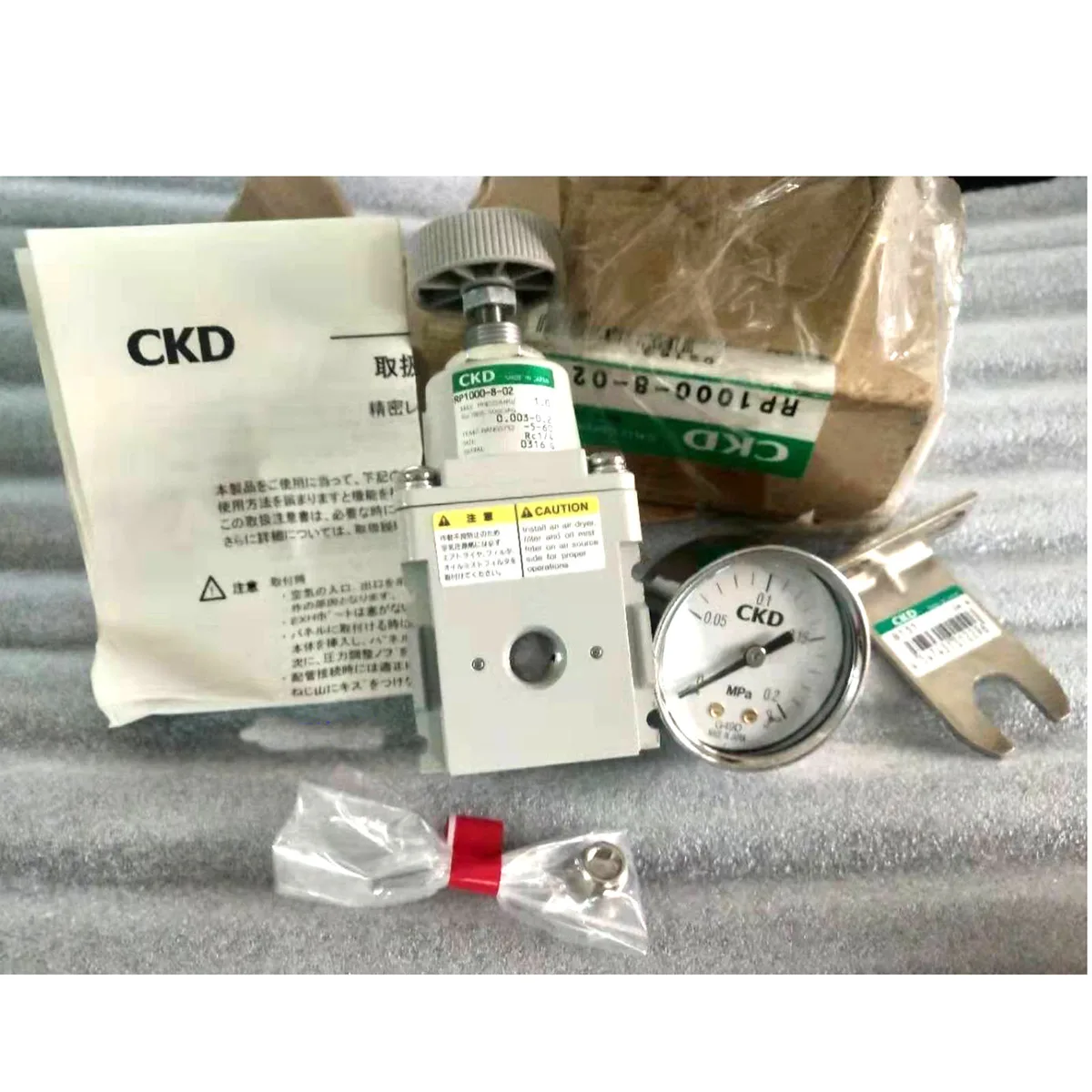 CKD CKD RP1000-8-04 Pressure Reducing Valve Precision Regulator — product photo