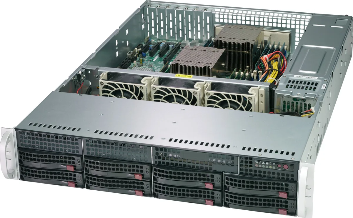 Supermicro Supermicro CSE-825TQC-R802LPB 2U server chassis — product photo