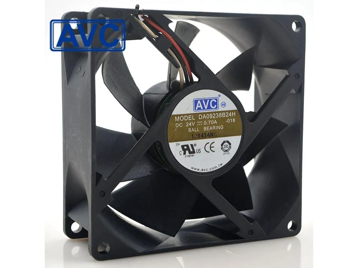 Fans Fans DA09238B24H -018 9238 DC 24V .7A 3-Wire case fan — product photo